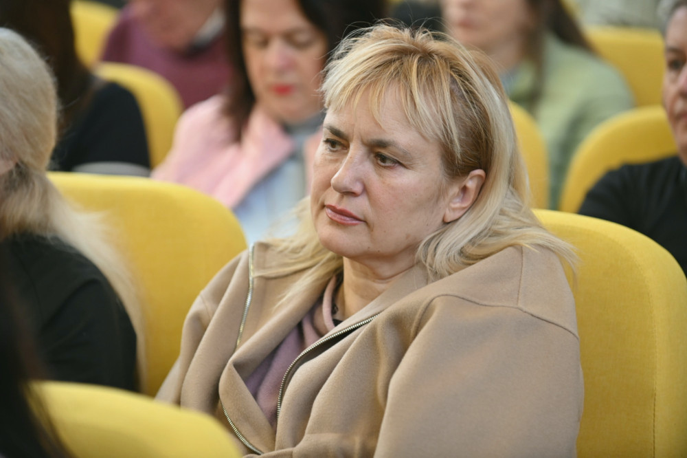 3818 image for slide