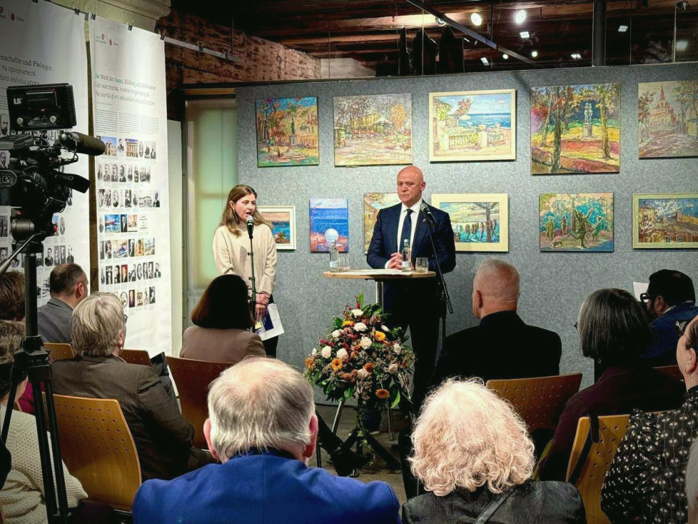 3961 image for slide