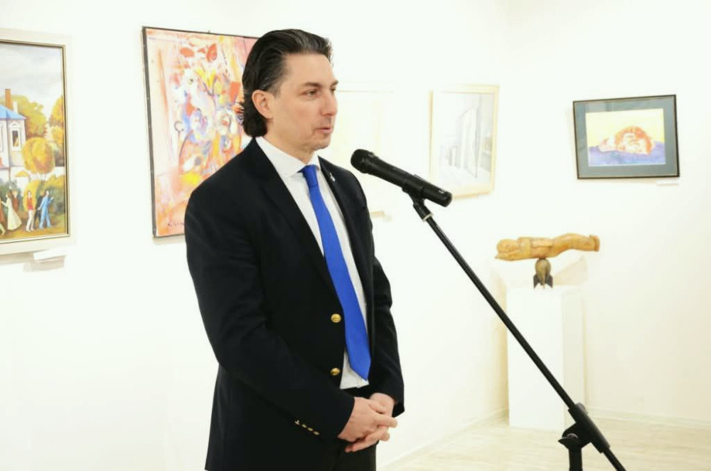 4343 image for slide