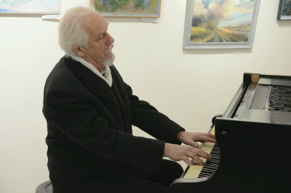 4348 image for slide