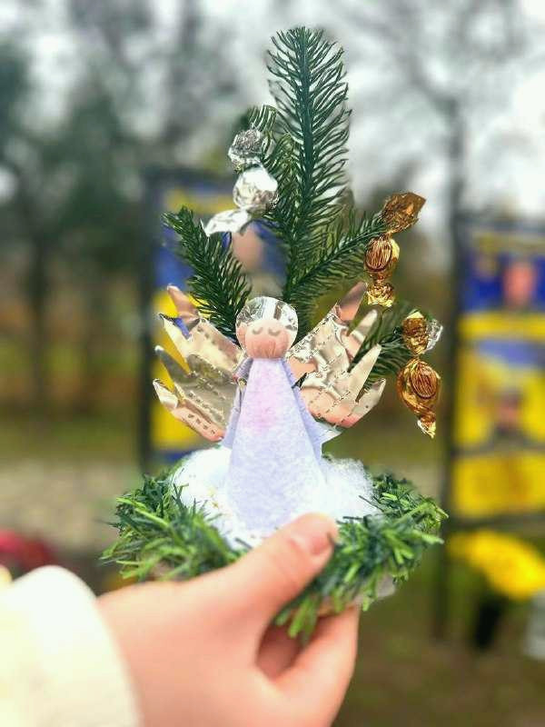 4899 image for slide