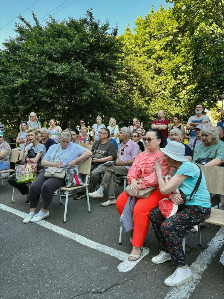 6749 image for slide