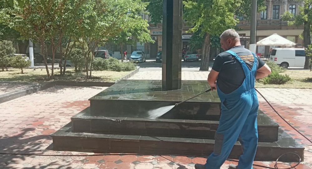 6892 image for slide