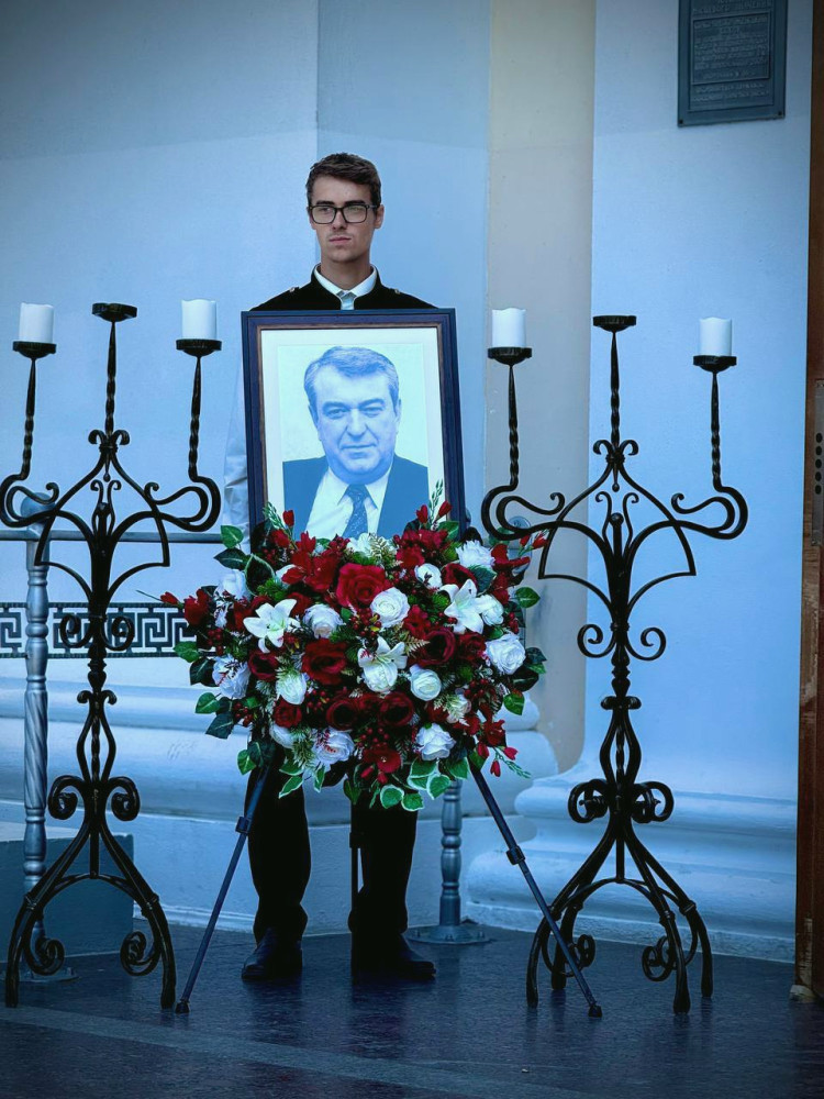 7166 image for slide