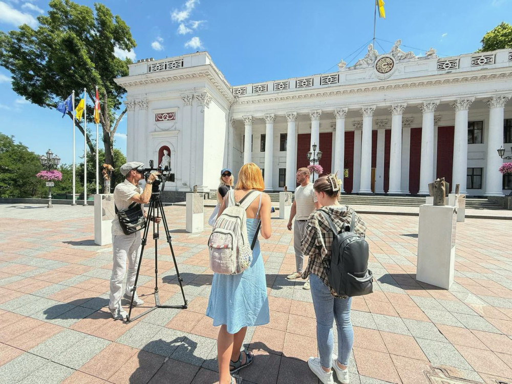 7272 image for slide