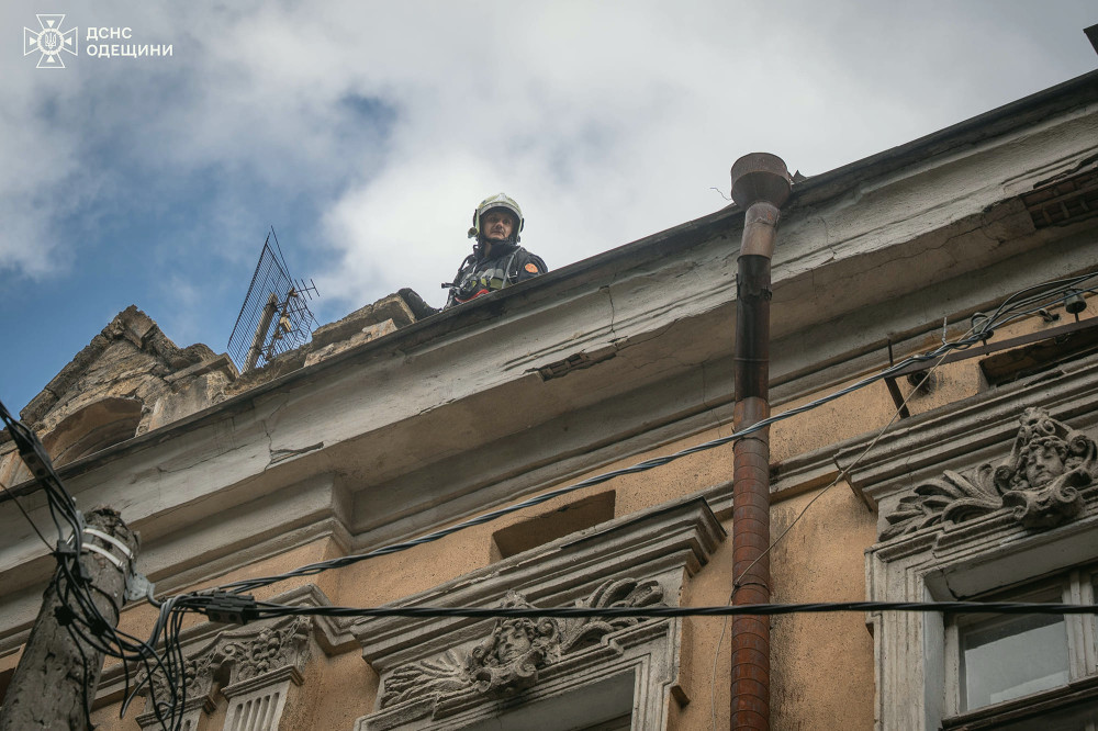 7774 image for slide