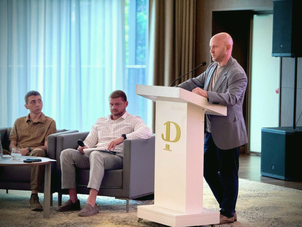 7795 image for slide