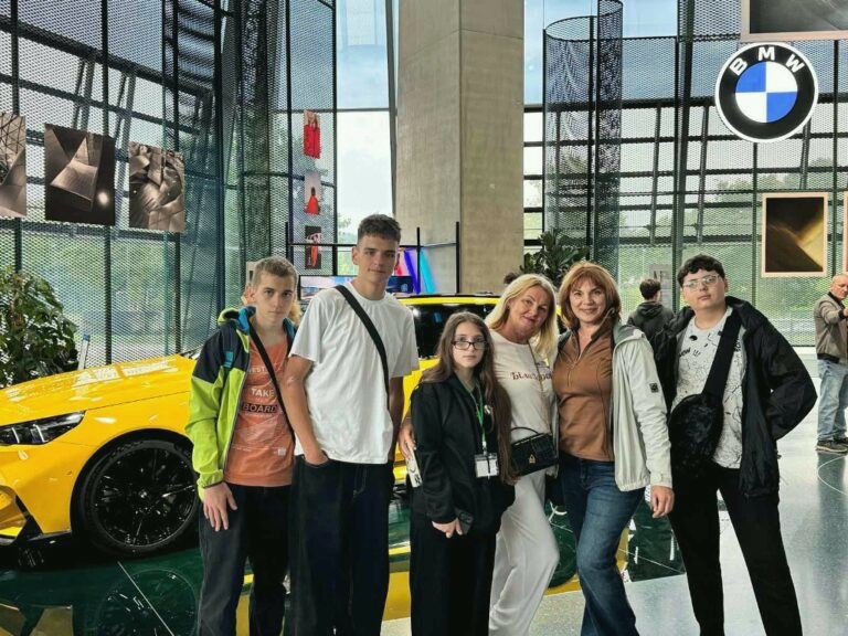 8227 image for slide