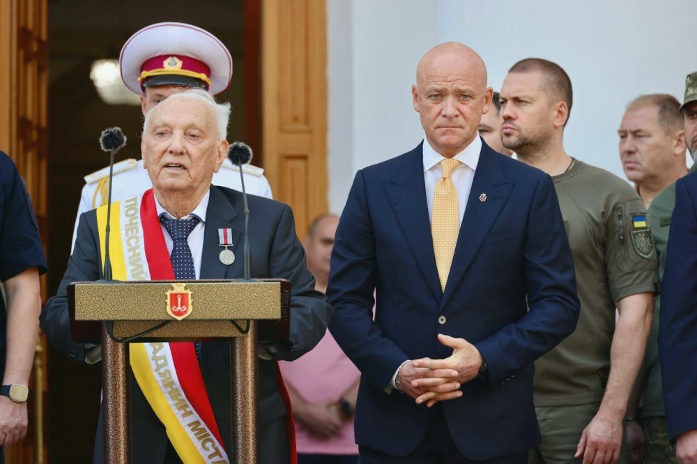 8306 image for slide