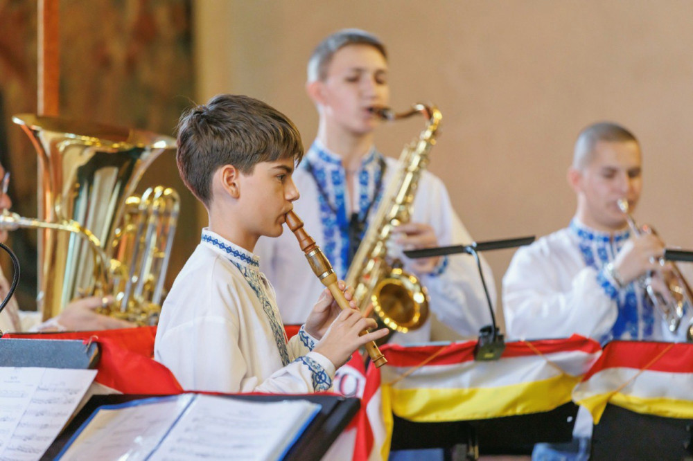 9352 image for slide