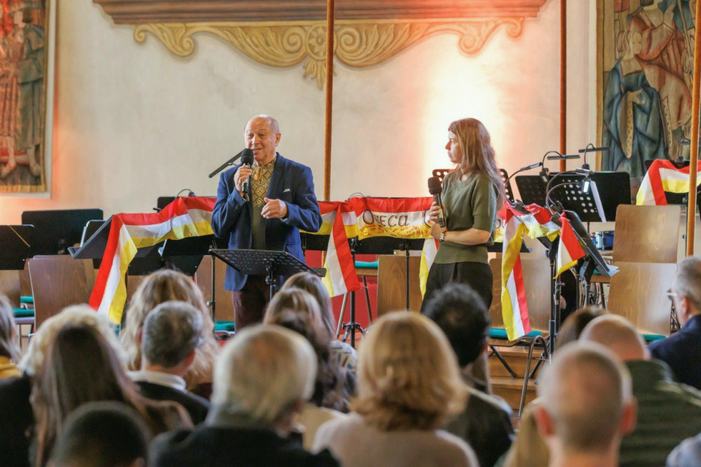 9354 image for slide